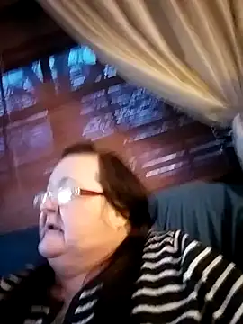 Bayou_Woman68's cam snapshot