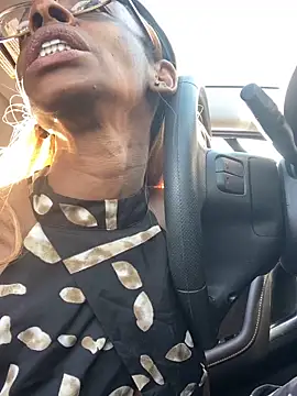 Jasmine_FullsShine's cam snapshot