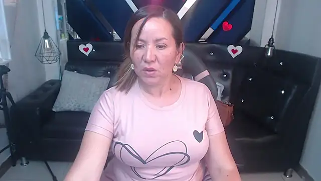 maissa-luvv's cam snapshot