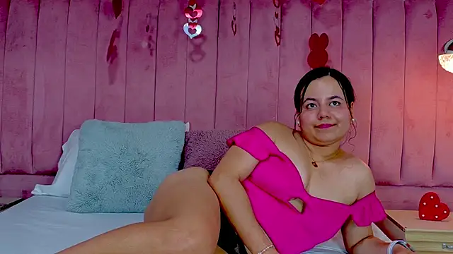 EMILYJOHNSON01's cam snapshot