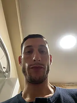 Gionnytav live sex cam