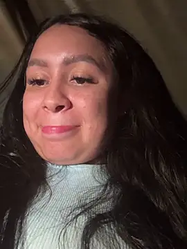 Pretty_Isadora live sex cam