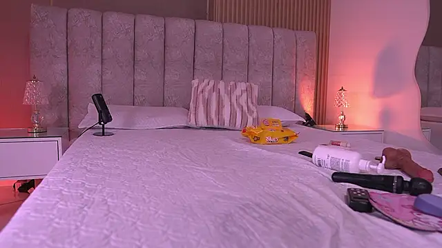 sam_lewins's cam snapshot