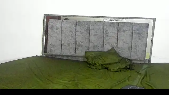 Sweet_couple79 live sex cam