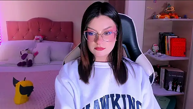 OphelianaRose33 live sex cam