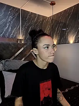 CharlotteKravizz's cam snapshot