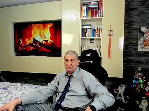 SpartacusDaddy48's cam snapshot