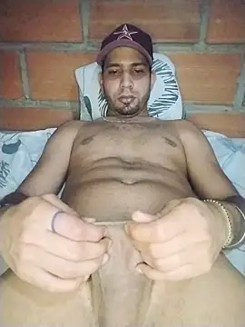 ashtoncooperr's cam snapshot