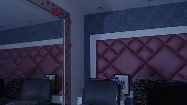 Thegreatonelady live sex cam