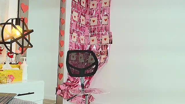 Sara_BigAss-'s cam snapshot