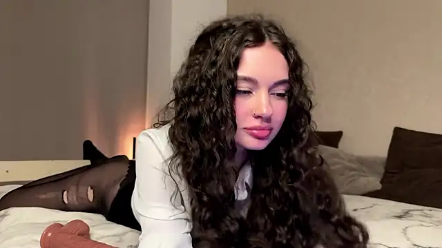 Moonfaairy's cam snapshot