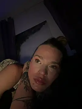 vinique99 live sex cam