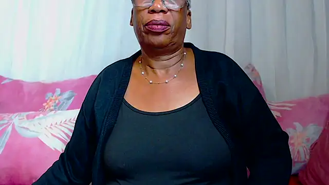 Freakyassnwildx live sex cam