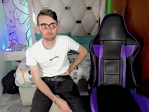 Top_and_bottom's cam snapshot