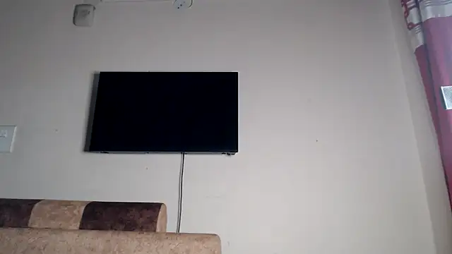 Virgin_Aisha's cam snapshot