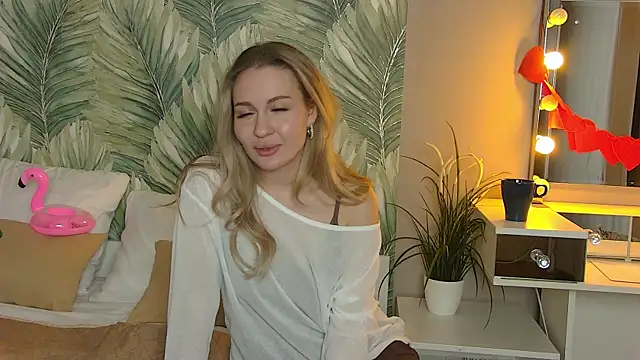 KatieBell's cam snapshot