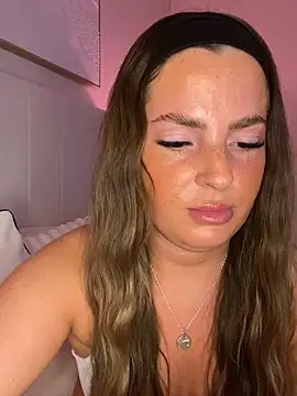 SexyWillowUk's cam snapshot