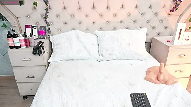 AmberGreyy_'s cam snapshot