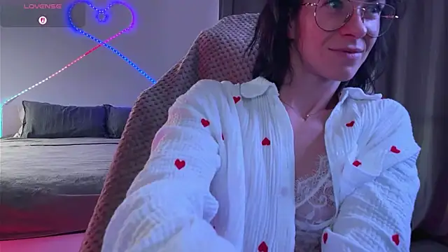 Katy_Kar's cam snapshot