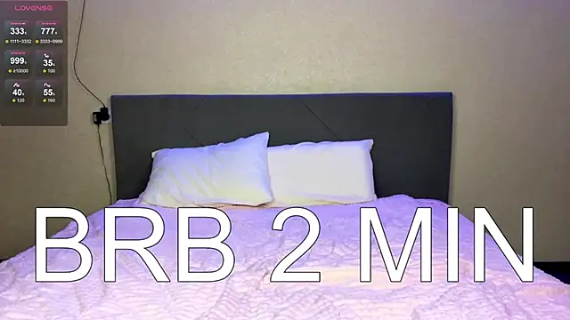 HalfUndone live sex cam