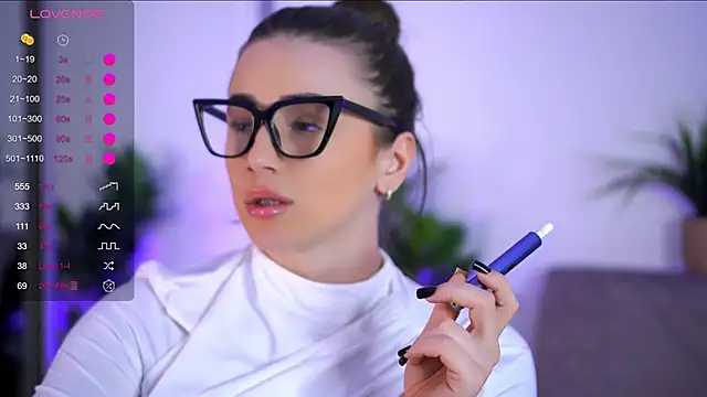 BabbyAisha live sex cam