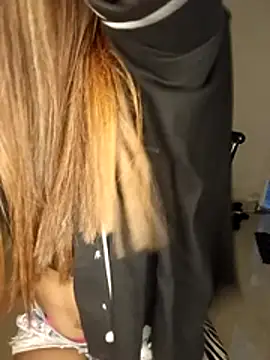 LOVELY_BABYJI's cam snapshot