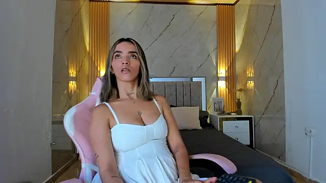 your_whore_Salome's cam snapshot