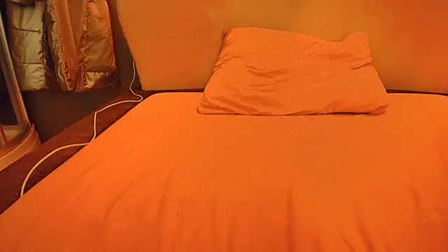 ROXYNL's cam snapshot