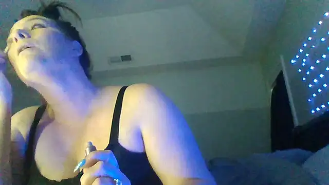 Juicy-Jugs's cam snapshot