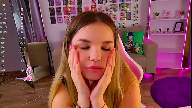 KellyHayden's cam snapshot