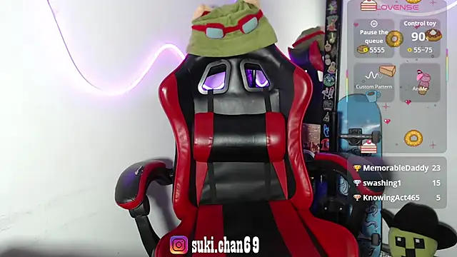 Sukychan_ live sex cam