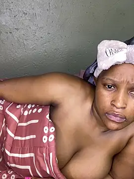 Bellabootie's cam snapshot