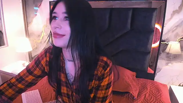 SusanVilla's cam snapshot