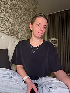 Take_Me_Awayy's cam snapshot