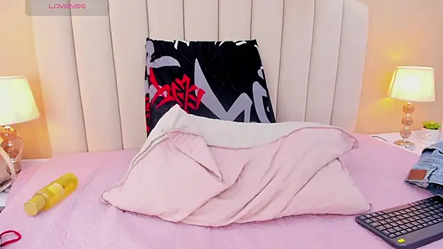 Mia_thompson_19 live sex cam