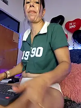 biianca_1's cam snapshot