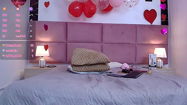 Zoe_aitanaa's cam snapshot