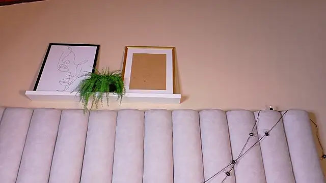 nahomi_campbell live sex cam