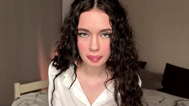 Moonfaairy's cam snapshot