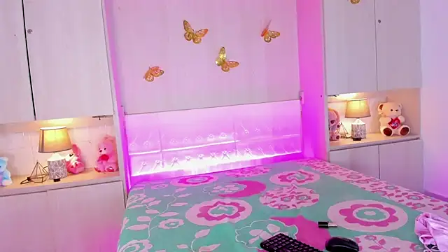 KellyKallahan's cam snapshot