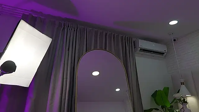 nina_gb's cam snapshot