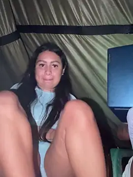 Pretty_Isadora live sex cam