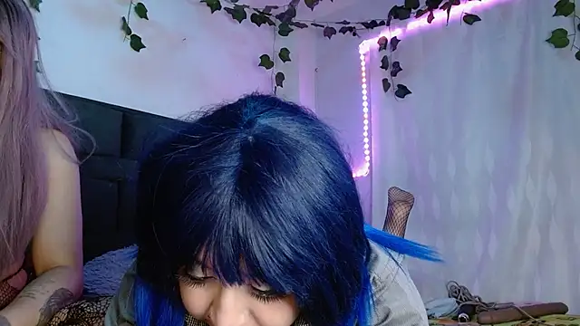 the_lesbian_game live sex cam