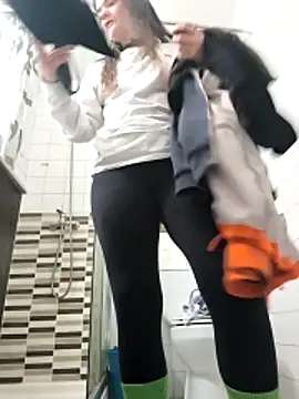 Junani2231 live sex cam