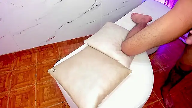 SeecretPartys live sex cam