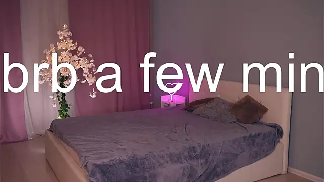 AccaCroyle live sex cam