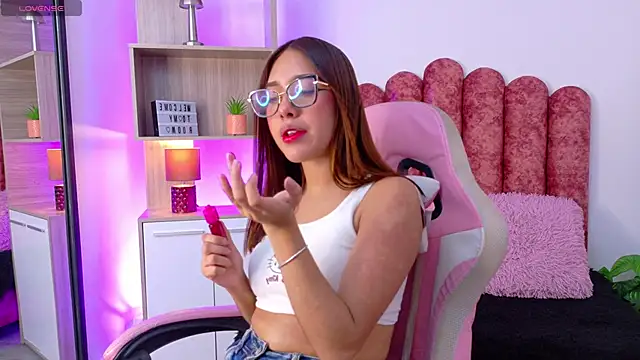 Valery_Jones1's cam snapshot