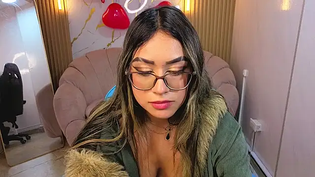 Katyy_b_'s cam snapshot