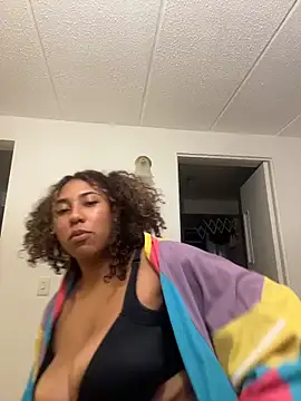 lauraltt live sex cam