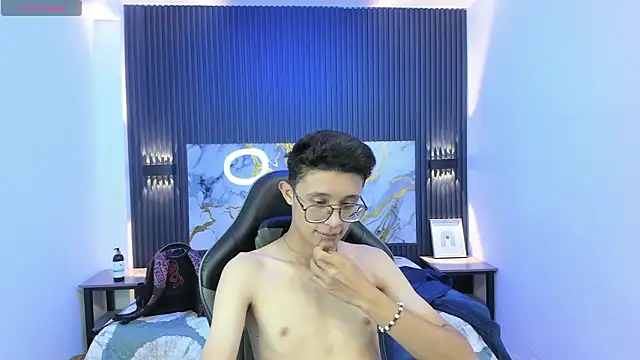 SantiagoRusso18 live sex cam